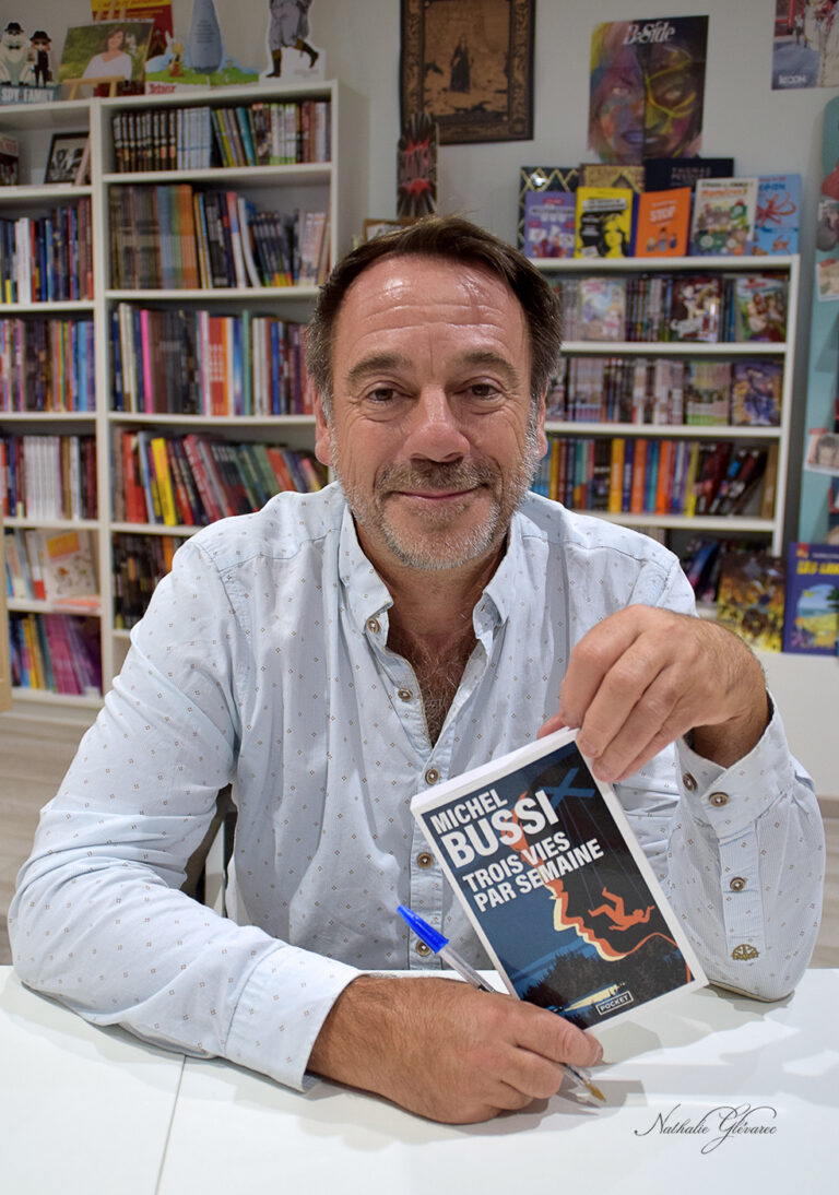 Michel Bussi lors de sa dédicace à la librairie "Aux feuilles volantes" à St Paul les Dax le 11 septembre 2024